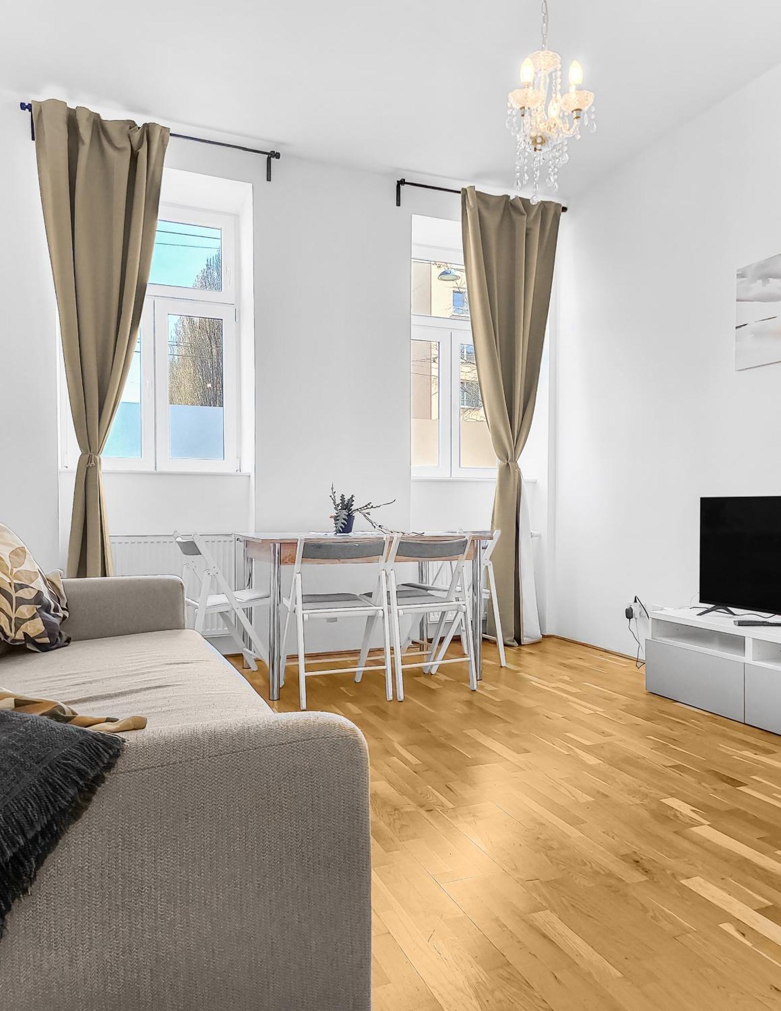 N-West Apartment Виена Екстериор снимка