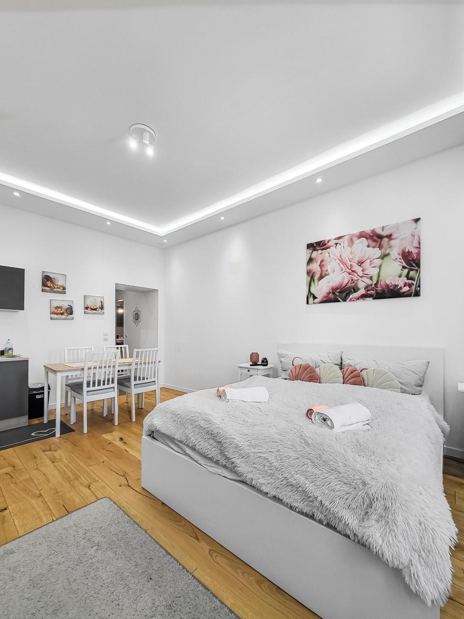 N-West Apartment Виена Стая снимка